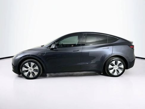 Used 2024 Tesla Model Y Long Range AWD/4WD image 3