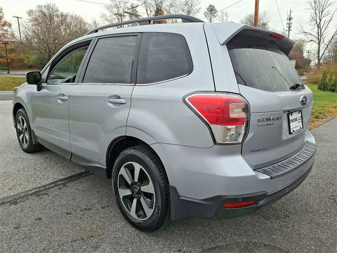 Used 2018 Subaru Forester 2.5i Limited image 4