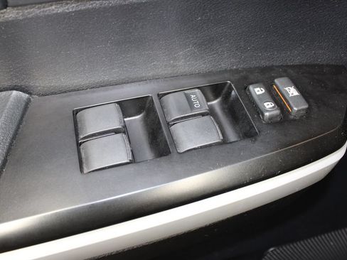 Used 2020 Toyota Tundra SR5 AWD/4WD image 18