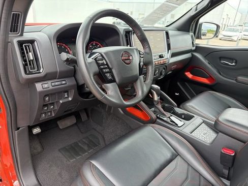 Used 2025 Nissan Frontier PRO-4X w/ Pro Premium Package AWD/4WD image 12