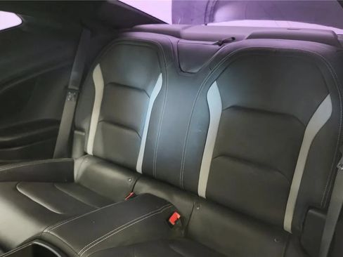 Used 2020 Chevrolet Camaro SS RWD image 17