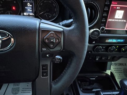 Used 2021 Toyota Tacoma TRD Sport w/ Technology Package image 34