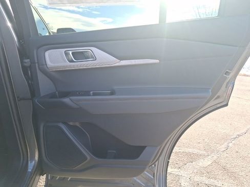 New 2026 Ford Explorer Active w/ Active Comfort Package image 13