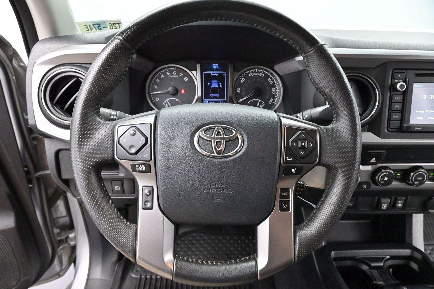 Used 2019 Toyota Tacoma SR5 AWD/4WD image 14