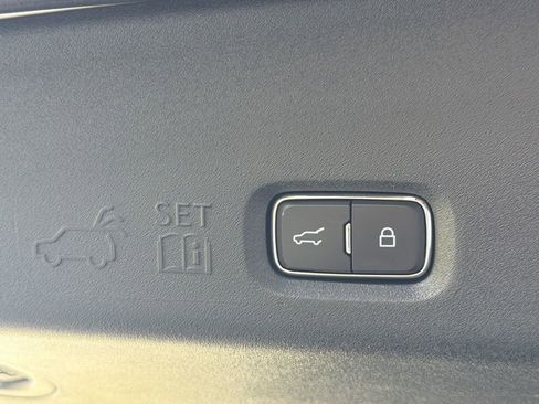 Used 2025 Ford Expedition Max King Ranch AWD/4WD image 14