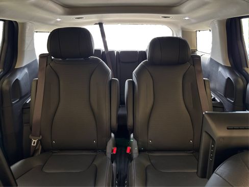Used 2026 Kia Carnival SX Prestige FWD image 17