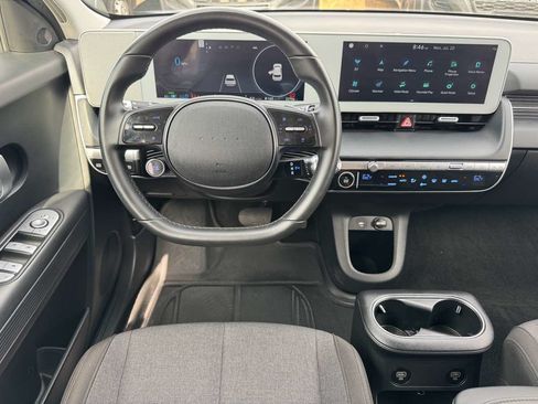 Used 2024 Hyundai Ioniq 5 SE RWD image 23