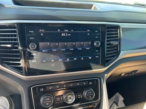 Used 2021 Volkswagen Atlas Cross Sport SEL AWD/4WD image 9