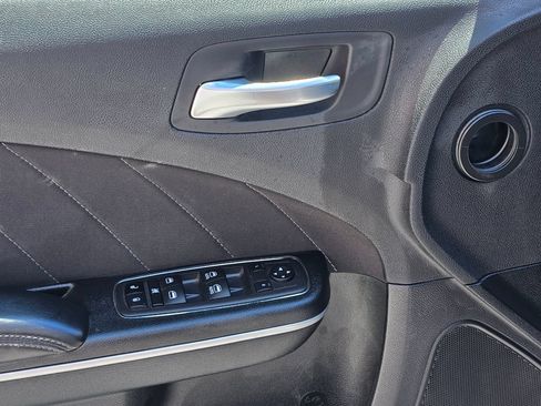 Used 2023 Dodge Charger SXT RWD image 19