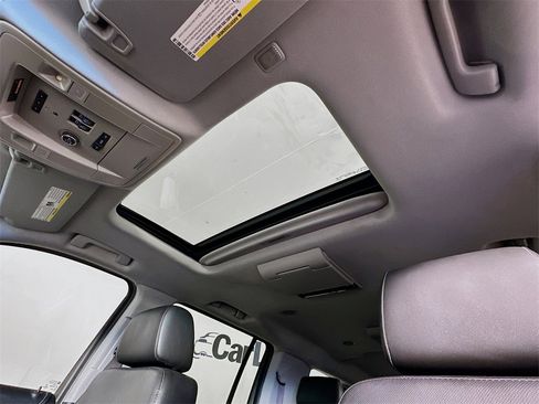 Used 2016 GMC Yukon XL SLT w/ Open Road Package image 25