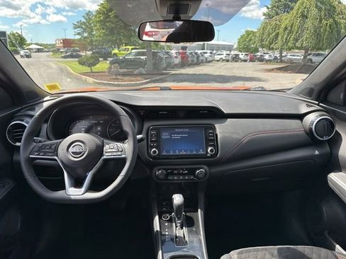 Used 2023 Nissan Kicks SR FWD image 15