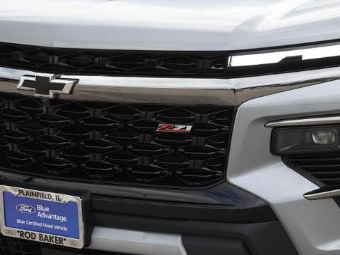 Used 2025 Chevrolet Traverse Z71 AWD/4WD image 5