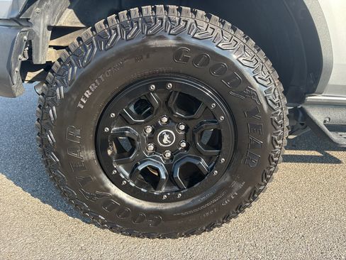 Used 2023 Ford Bronco Wildtrak AWD/4WD image 33