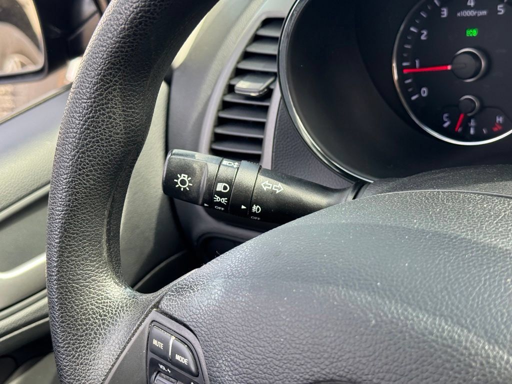 Used 2014 Kia Forte LX FWD image 24