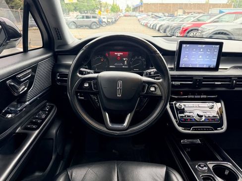 Certified 2021 Lincoln Corsair AWD w/ Premium Package image 9
