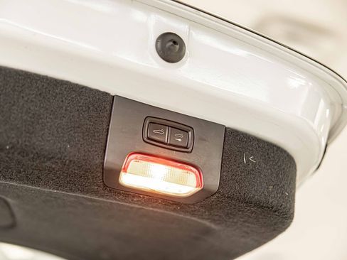 Used 2014 Porsche Cayenne Platinum Edition image 19