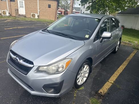 Used 2014 Subaru Impreza 2.0i Premium w/ All-Weather Package w/CVT AWD/4WD image 2