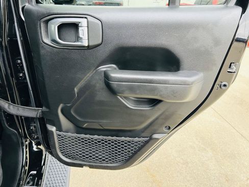 Used 2022 Jeep Wrangler Unlimited Sport AWD/4WD image 24