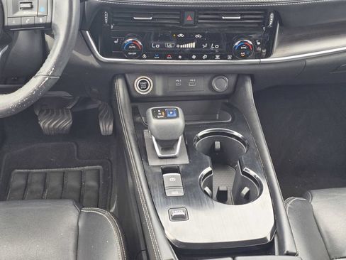 Used 2021 Nissan Rogue SL FWD image 17
