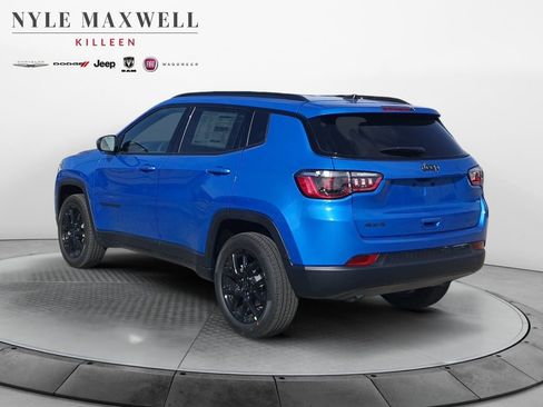 New 2026 Jeep Compass Latitude AWD/4WD image 14