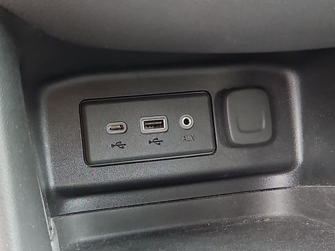 Used 2020 Chevrolet Equinox LT FWD image 23