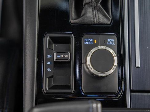 Used 2023 Toyota Tundra Platinum image 32