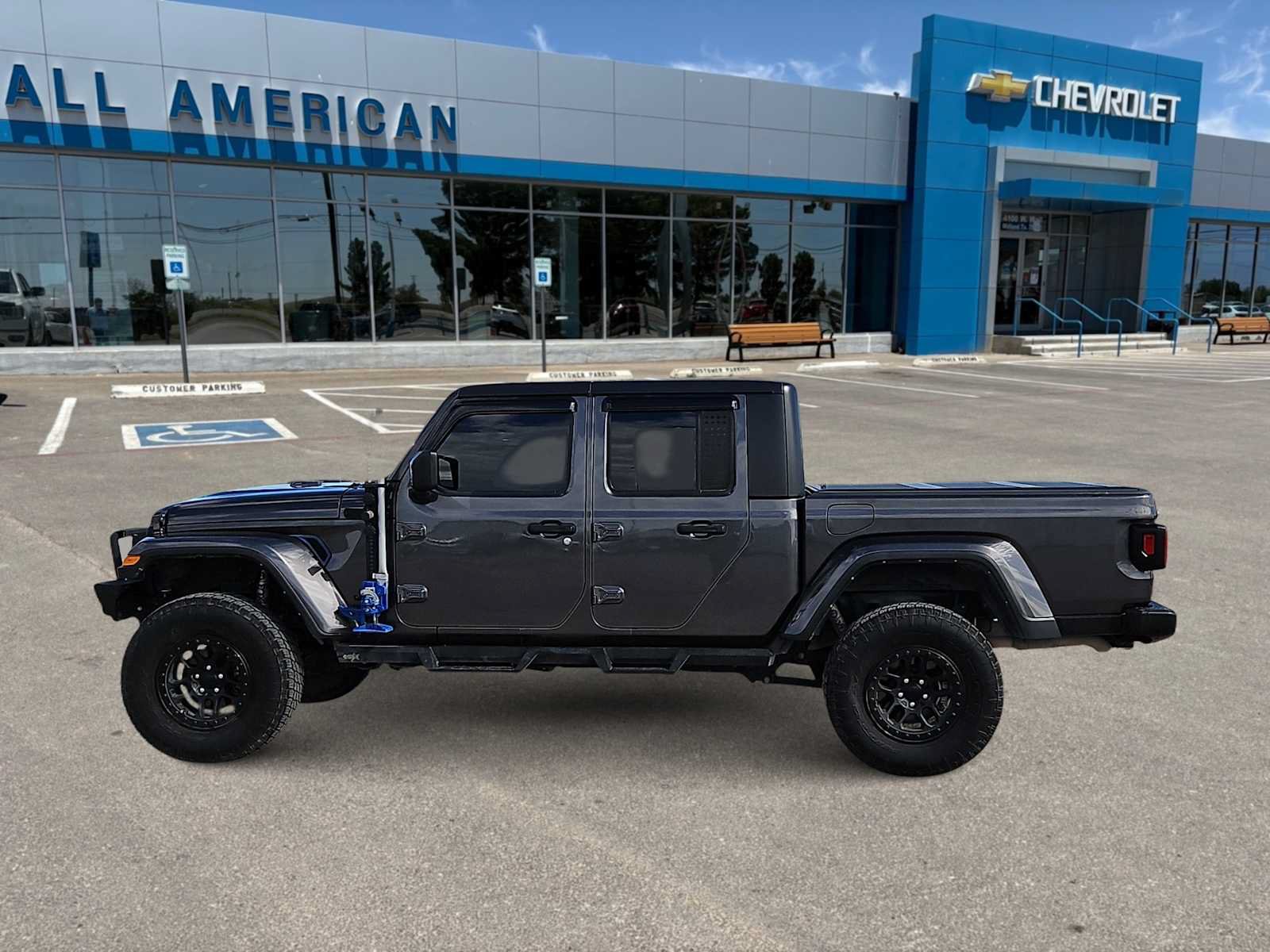 Used 2021 Jeep Gladiator Sport AWD/4WD image 5