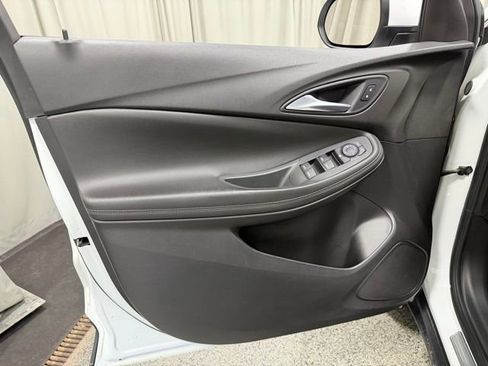 Used 2020 Buick Encore GX Preferred w/ Cold Weather Comfort Package AWD/4WD image 16