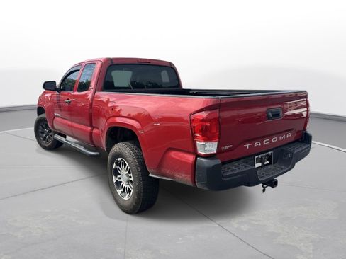 Used 2017 Toyota Tacoma SR RWD image 8