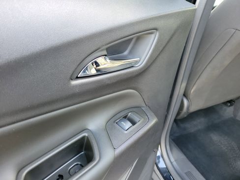 Used 2024 Chevrolet Equinox LT image 13