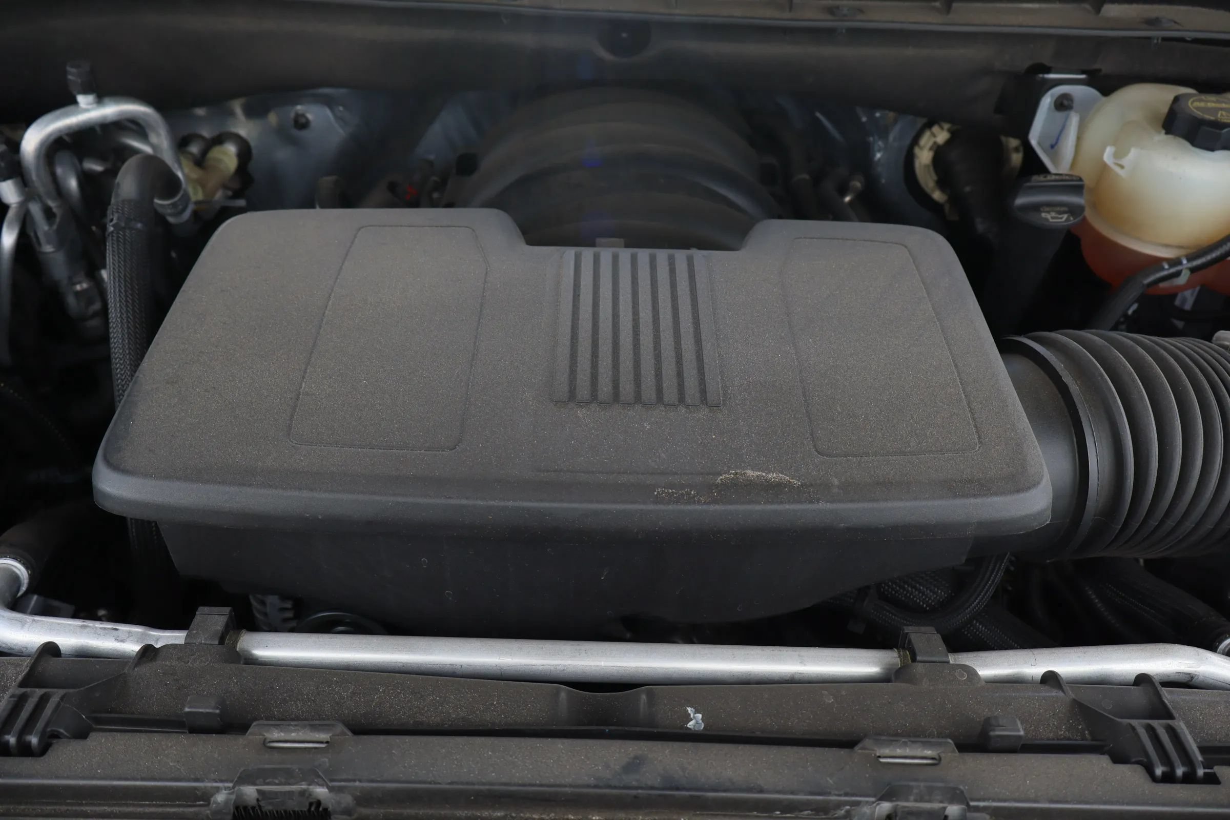 Used 2025 Chevrolet Tahoe LT RWD image 32