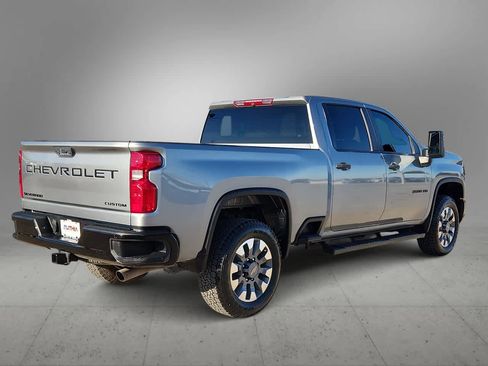 Used 2024 Chevrolet Silverado 2500 Custom w/ Custom Convenience Package image 8