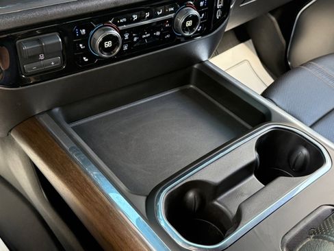 Used 2024 Chevrolet Silverado 2500 High Country w/ High Country Premium Package image 35