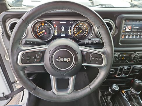 Used 2019 Jeep Wrangler Unlimited Sahara w/ Safety Group image 18