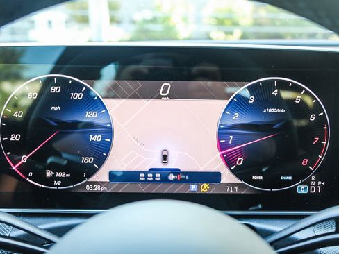 New 2025 Mercedes-Benz C 300 4MATIC Sedan image 21