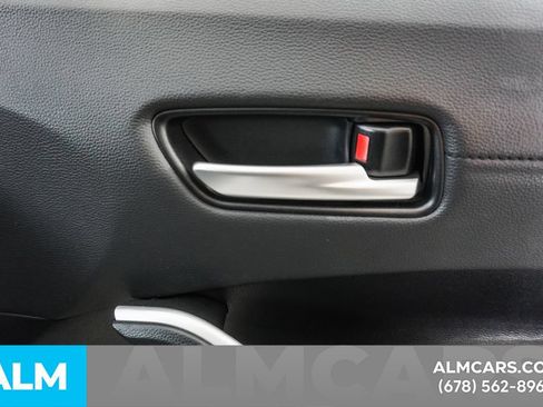 Used 2026 Toyota Corolla Cross XLE FWD image 37