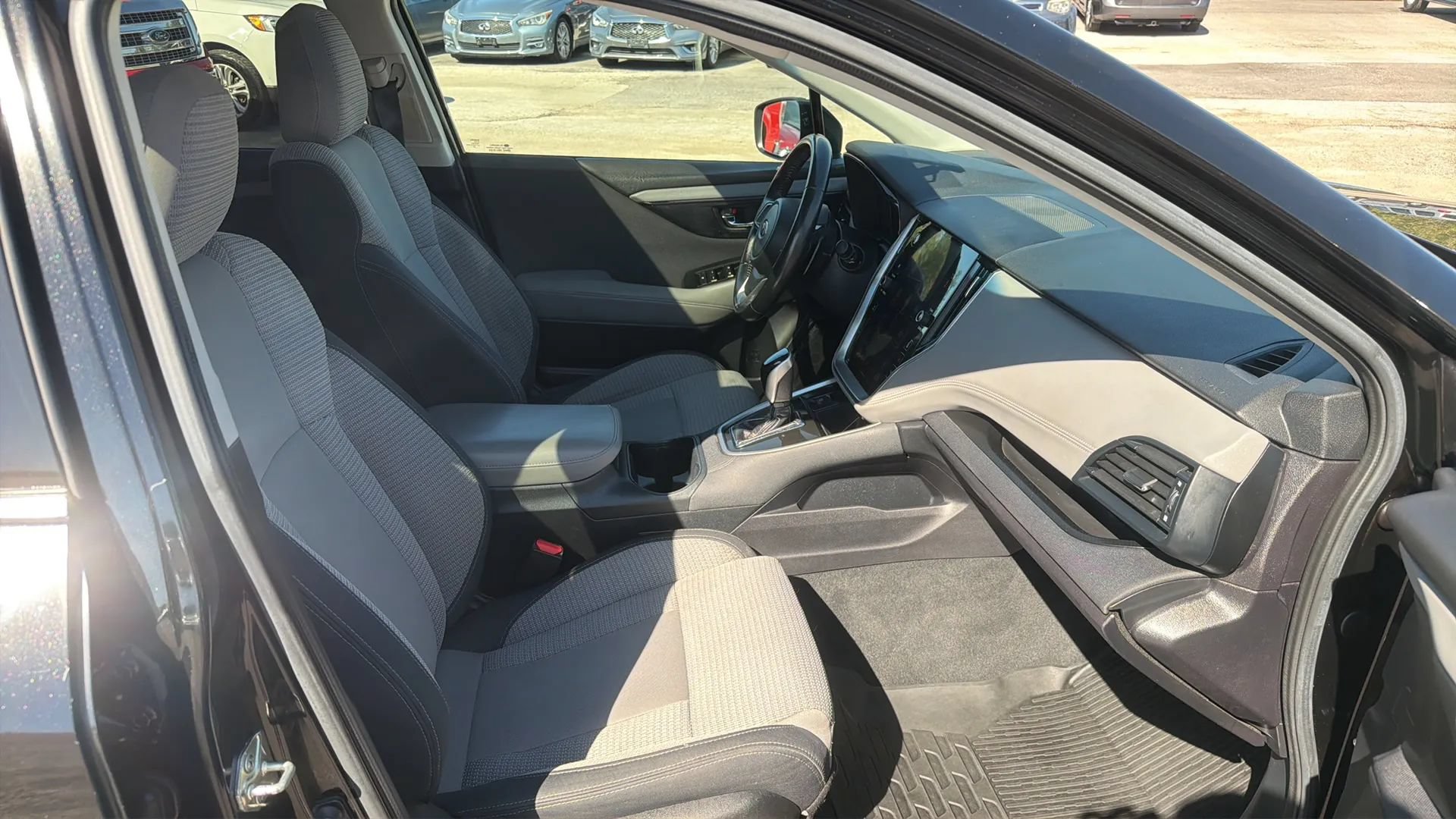 Used 2021 Subaru Outback Premium w/ Popular Package #1 AWD/4WD image 27