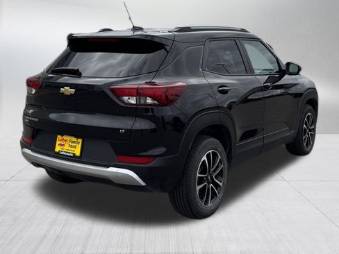 Used 2025 Chevrolet TrailBlazer LT AWD/4WD image 7