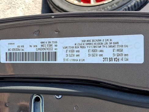 Used 2016 Dodge Charger SRT Hellcat image 26