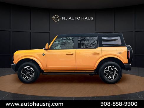 Used 2022 Ford Bronco Outer Banks image 5