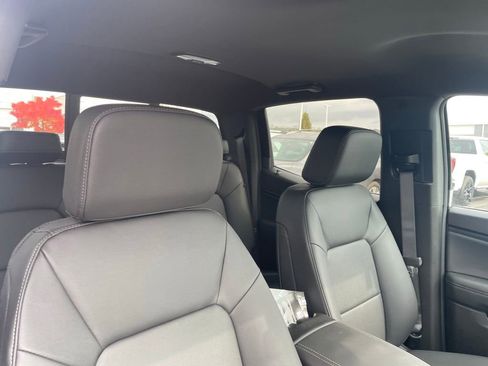 New 2026 GMC Canyon Elevation w/ Convenience Package image 32