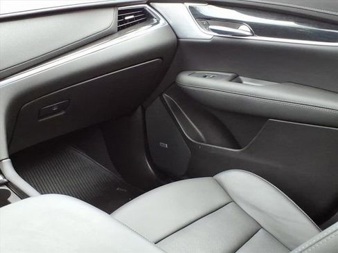 Certified 2023 Cadillac XT5 Premium Luxury image 10