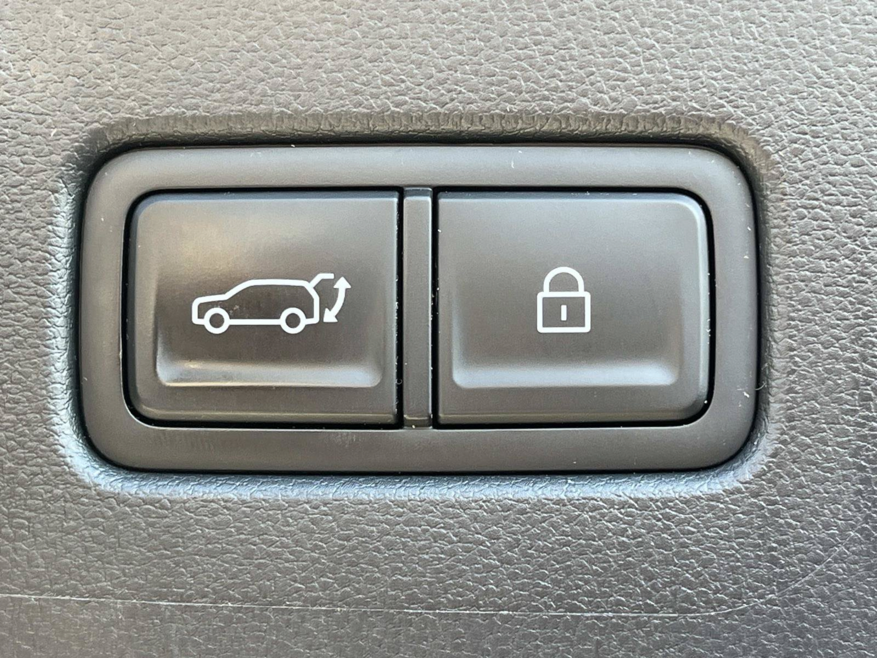 Used 2024 Hyundai Santa Fe SE FWD image 19