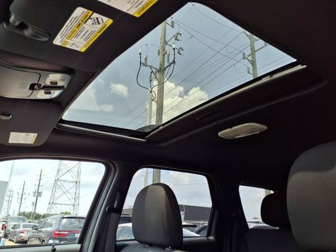 Used 2012 Ford Escape XLT FWD image 20