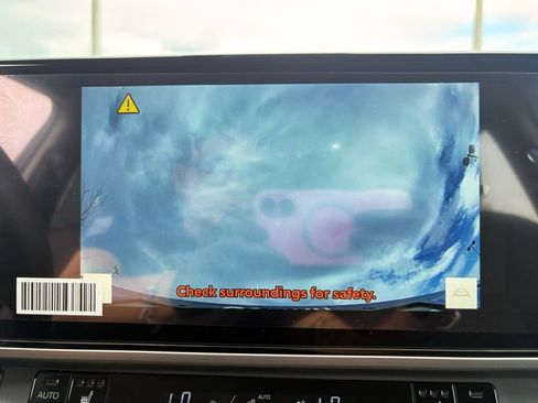 Used 2026 Toyota Camry XLE FWD image 17