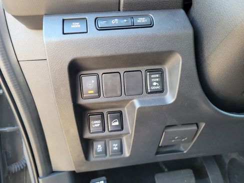 Used 2022 Nissan Frontier PRO-4X w/ Pro-4X Premium Package image 24