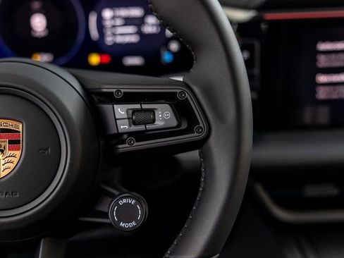 New 2025 Porsche Macan Electric image 47