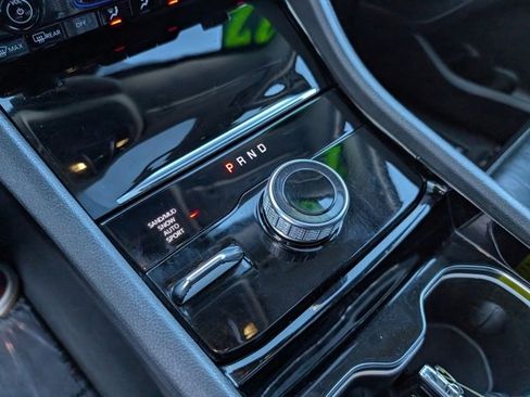 Used 2022 Jeep Grand Cherokee L Limited w/ Trailer Tow Group (B) image 17