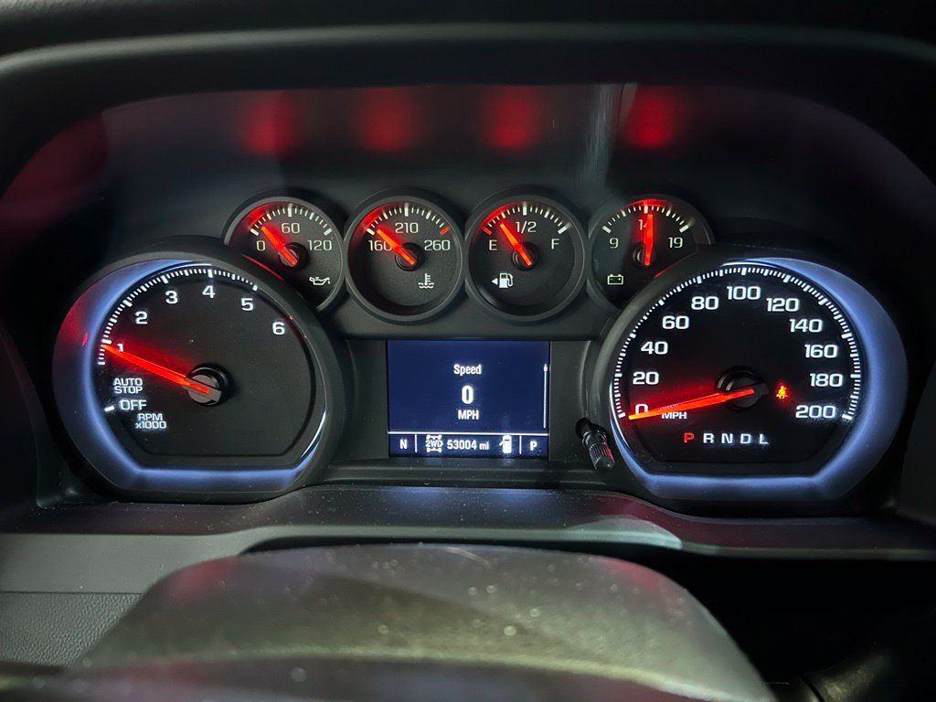 Used 2022 Chevrolet Silverado 1500 Custom Trail Boss w/ Midnight Edition AWD/4WD image 15