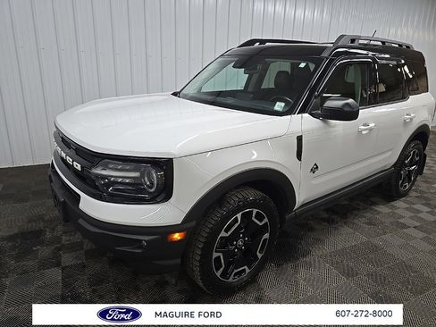 Used 2022 Ford Bronco Sport Outer Banks w/ Tech Package image 8